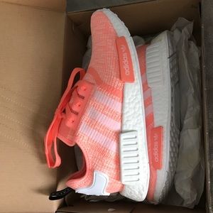 WOMENS ADIDAS NMD