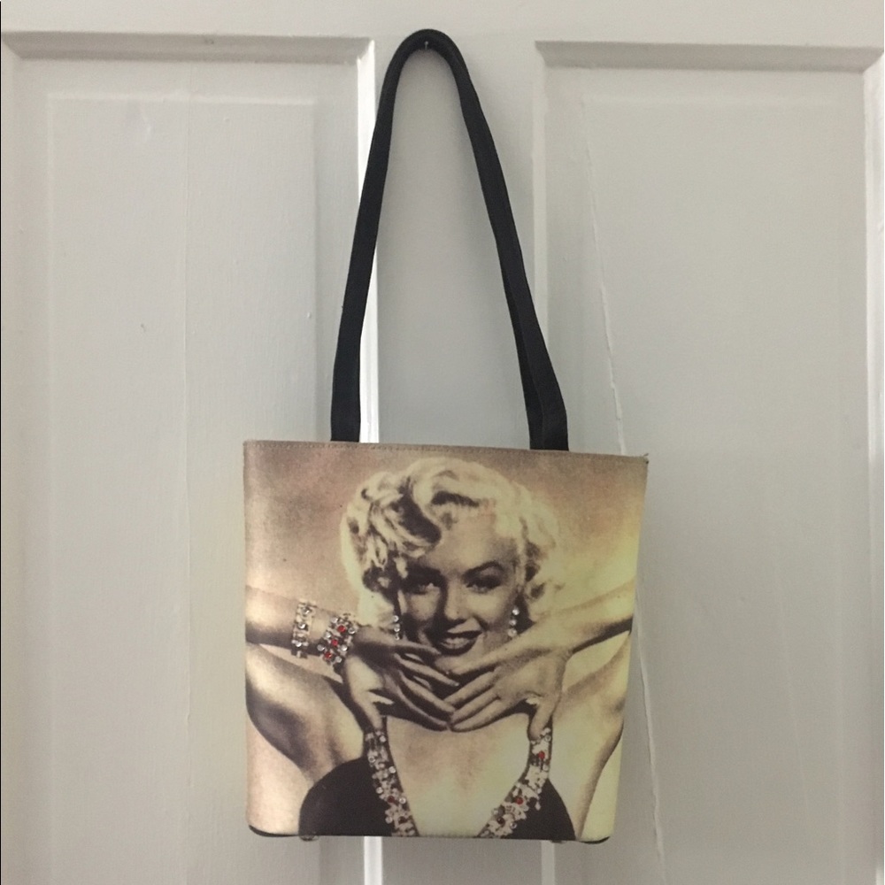 Marilyn Monroe bag!