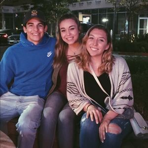 Meet your Posher, Danika