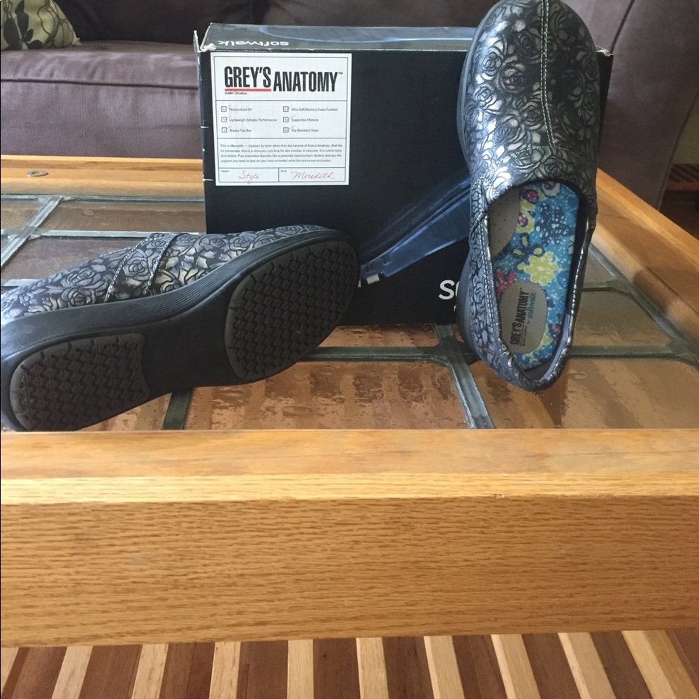 Greys Anatomy soft walk work shoes.