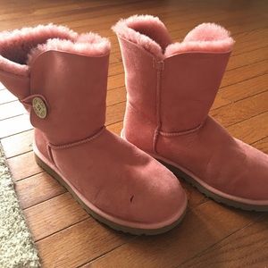 Pink bailey button UGGs