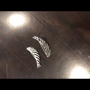 Stella & Dot Haven Ear Climbers