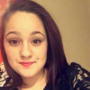Meet your Posher, Courtney