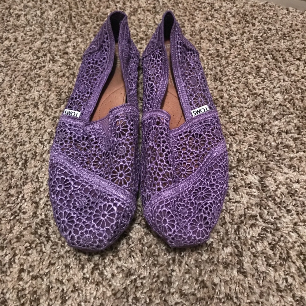 Purple Crochet Toms