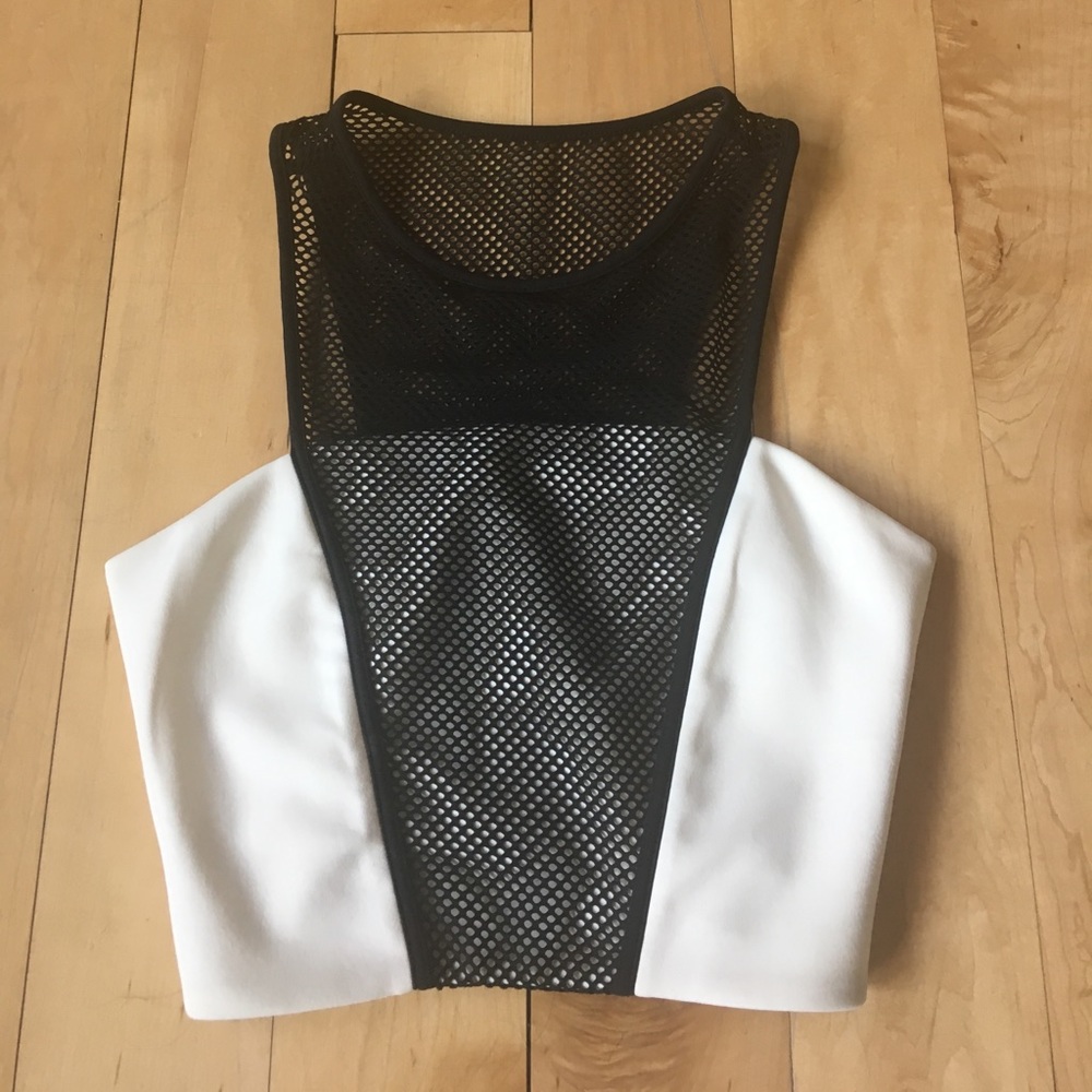 NWT crop top