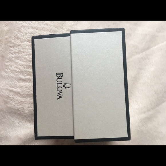 Two boxes 📦🎁 - Picture 4 of 4