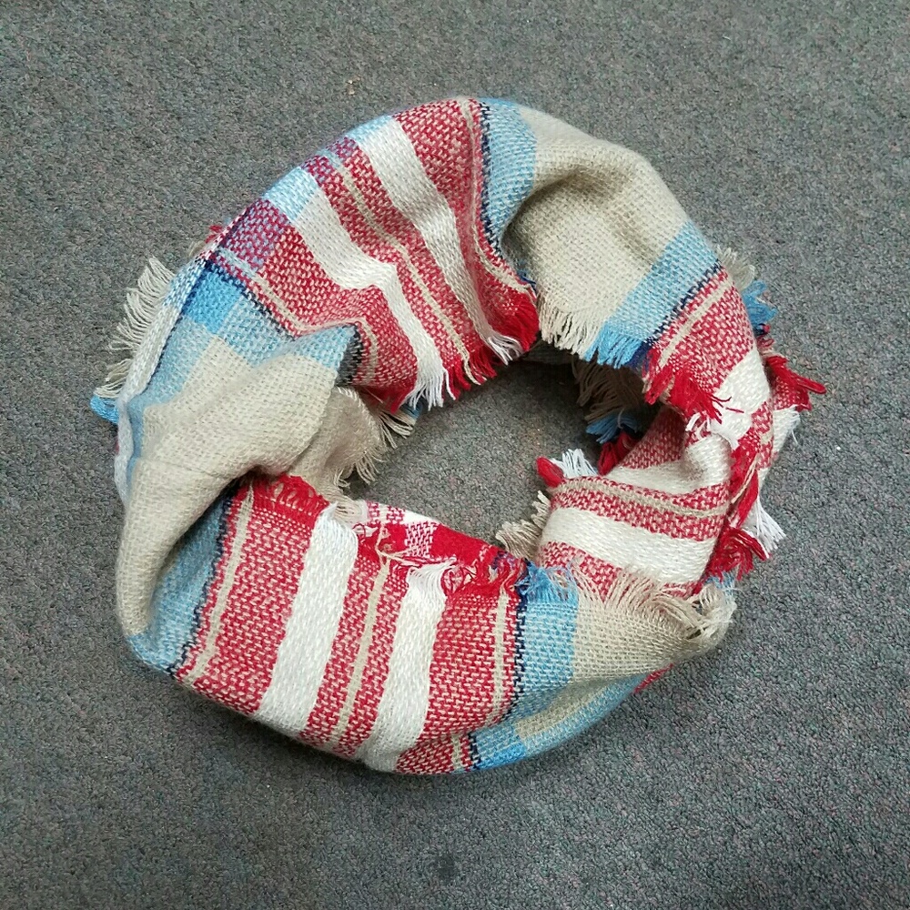 Infinity blanket scarf