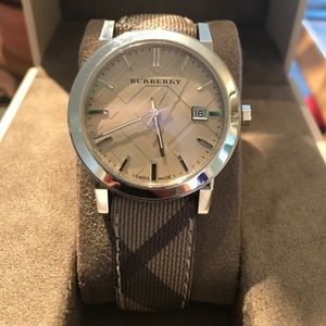 Burberry BU9029 The City Watch in smoke - women's