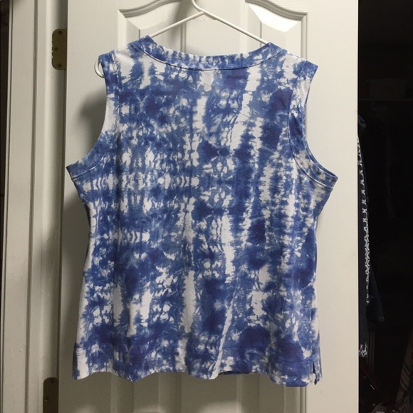 Cool and Stylish Top - Picture 2 of 4