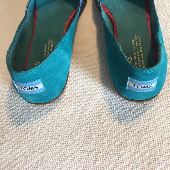 toms pointed toe flats