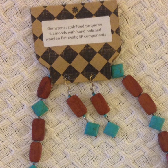 Turquoise necklace & earring set - Picture 4 of 6
