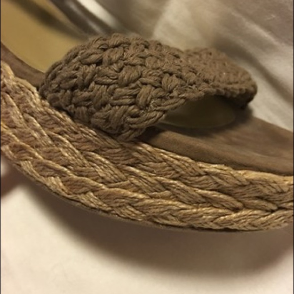 🌸SOLD🌸Stuart Weitzman Crochet Wrap Platforms - Picture 2 of 8