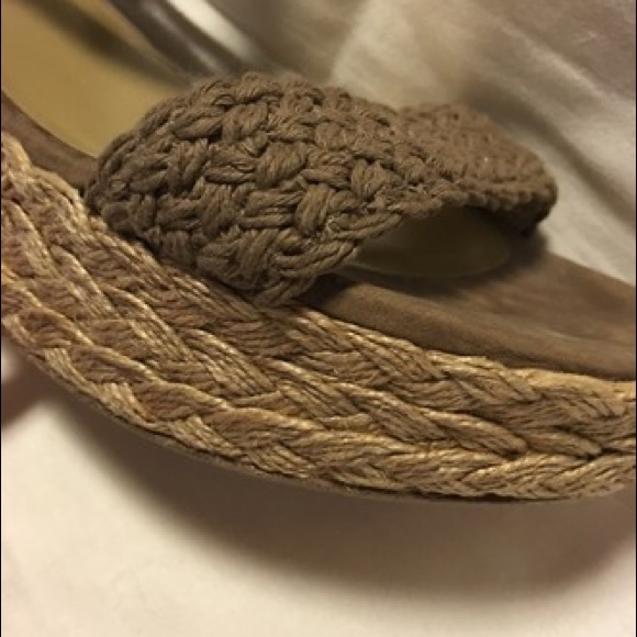 🌸SOLD🌸Stuart Weitzman Crochet Wrap Platforms - Picture 2 of 8