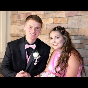 Meet your Posher, Avery