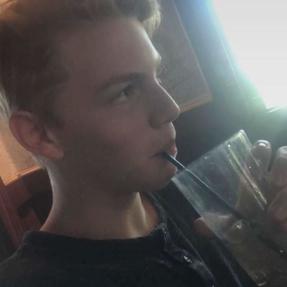 Meet your Posher, Mark - Picture 1 of 1