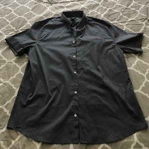 Slim fit shirt sleeve button up