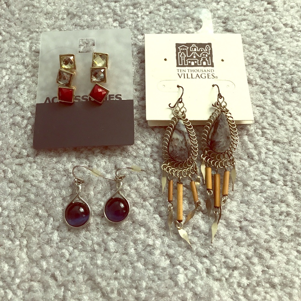 Lot of earrings