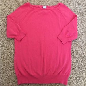 Gap mid-sleeve salmon stretch sweater, size small.