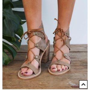 BNWOT Dolce Vita Luci Heels