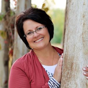 Meet your Posher, Debbie