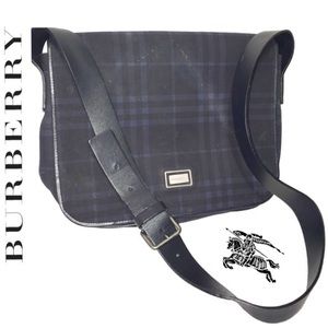 BURBERRY Smoke Nova Check Messenger Purse Bag Auth