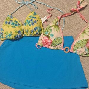 Bikini tops and skirt
