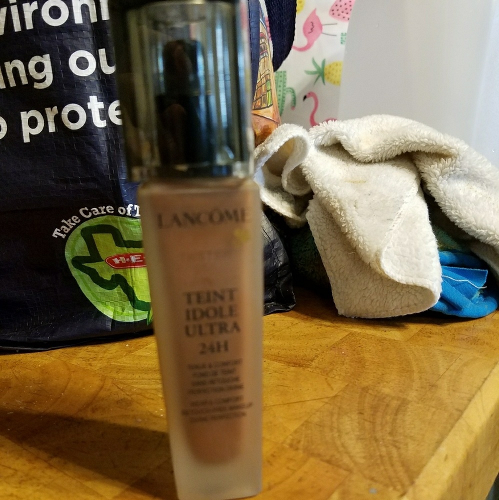 Lancome Teint Idole Ultra 550 Suede