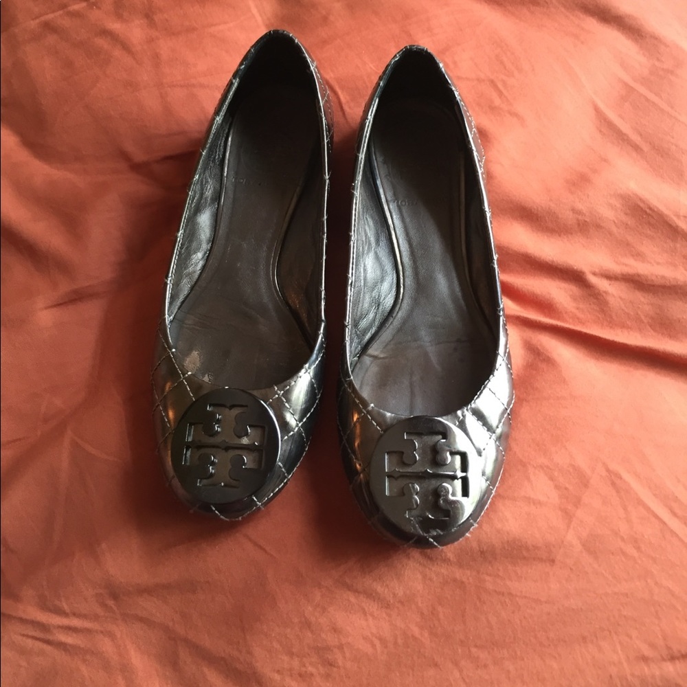 Tory burch flats size 6