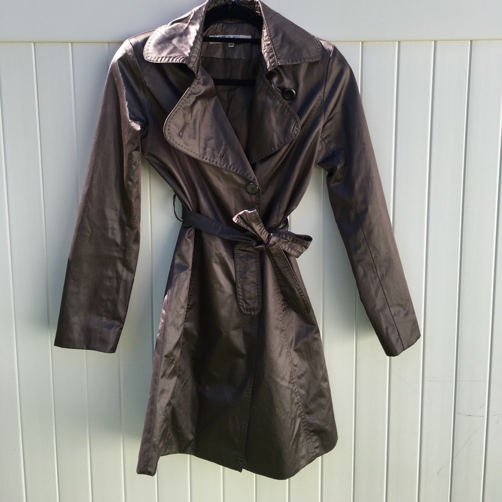 Kenneth Cole Spring Trench Coat silver