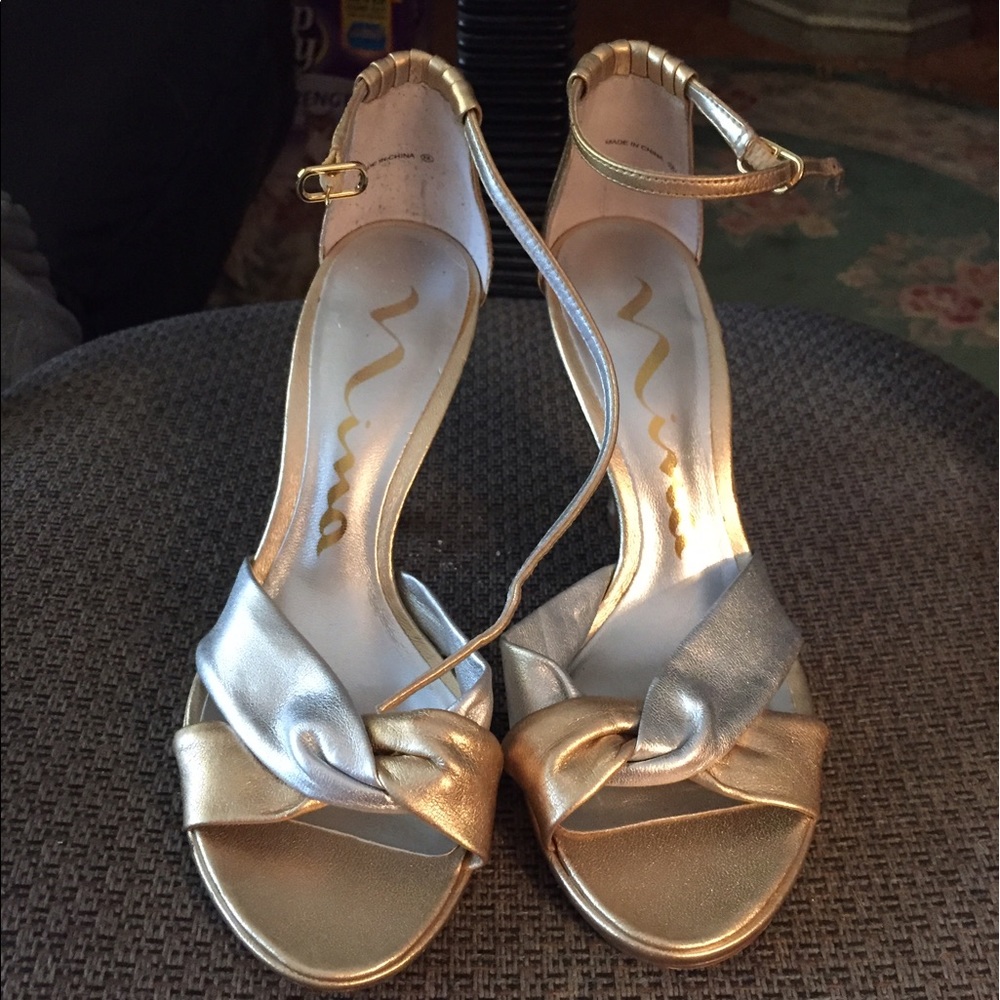 Nina silver and gold heels. Gorgeous size 6