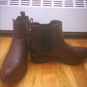 New Look Chelsea Boots (Brown)