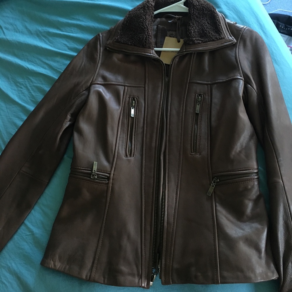 Perfect for fall leather jacket !!!