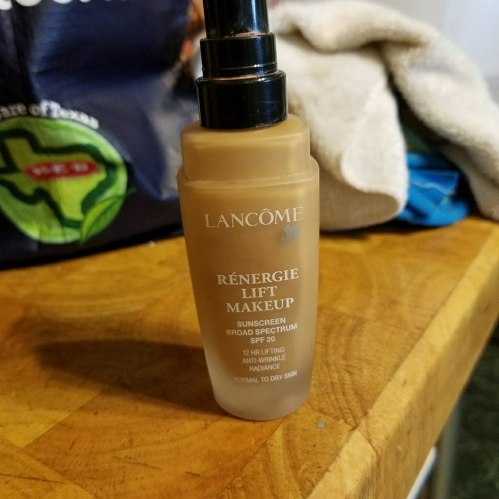 Lancome Renegerie foundation