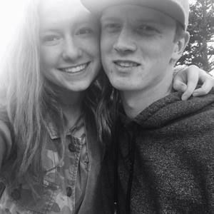 Meet your Posher, Kendra