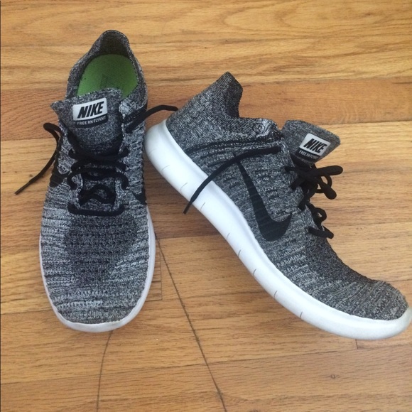 Nike Shoes - NIKE Free RN Flyknit