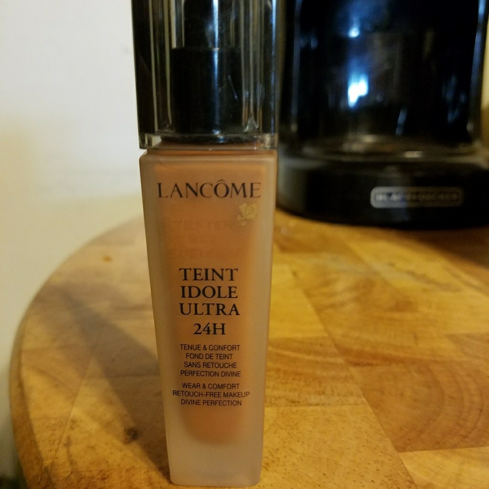 Lancome Teint Idole Ultra 520 suede