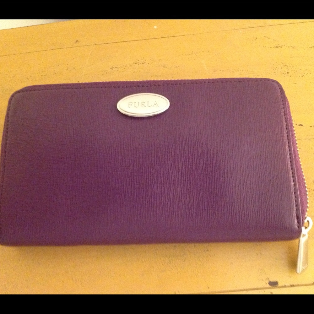 Furla wallet