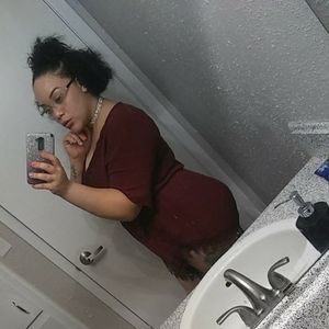 Meet your Posher, Whitney