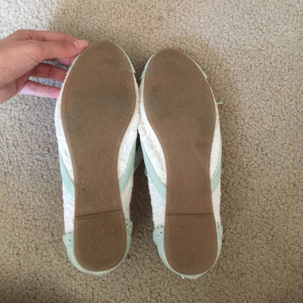 Flats - Picture 2 of 3