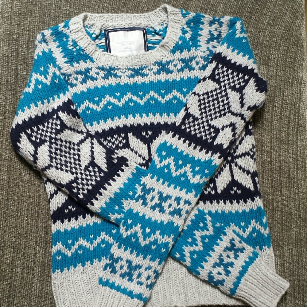 American Eagle Snowflake Sweater