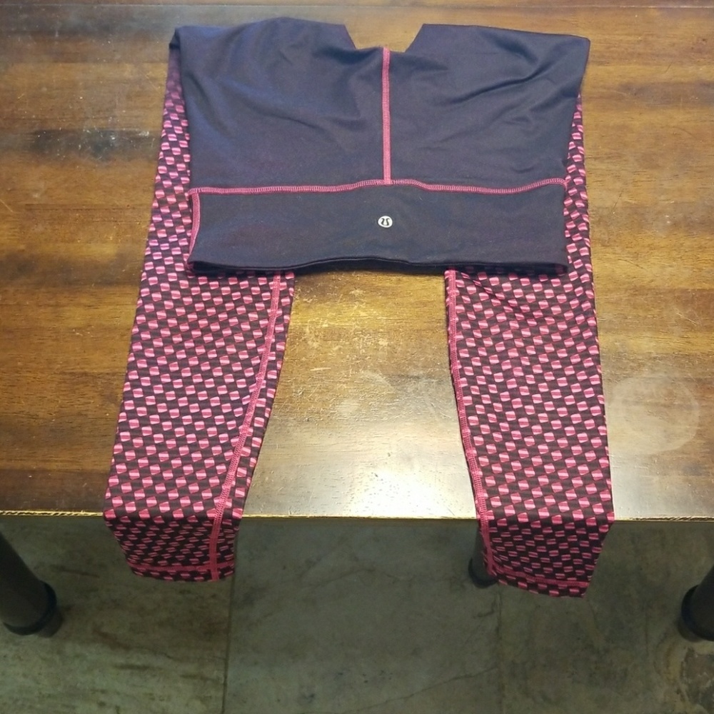 Super rare lululemon workout pants! From canada!