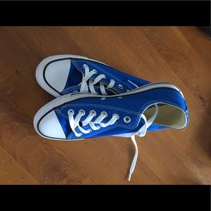 Royal blue converse.