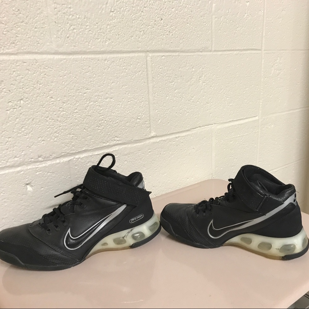 Nike Black Elite Sneakers