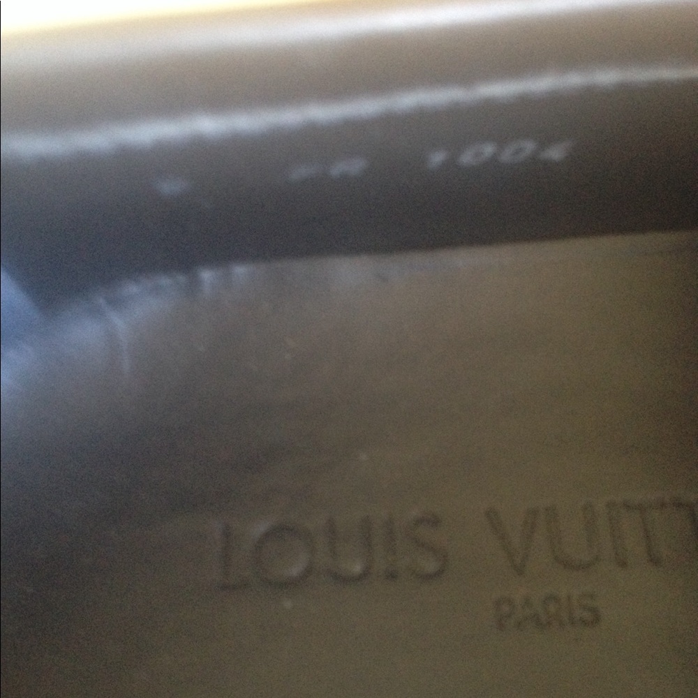 Loius vuitton - Picture 7 of 8