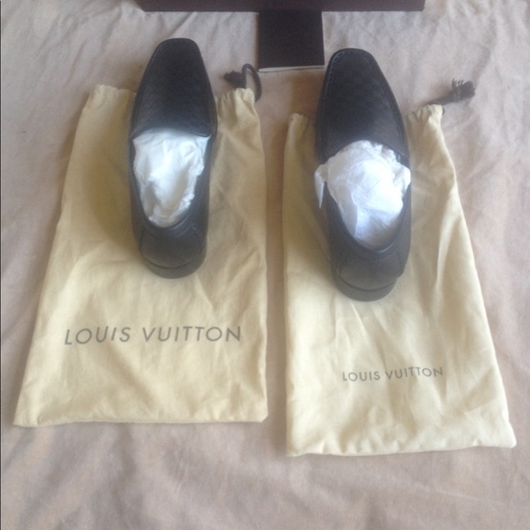 Loius vuitton - Picture 1 of 8