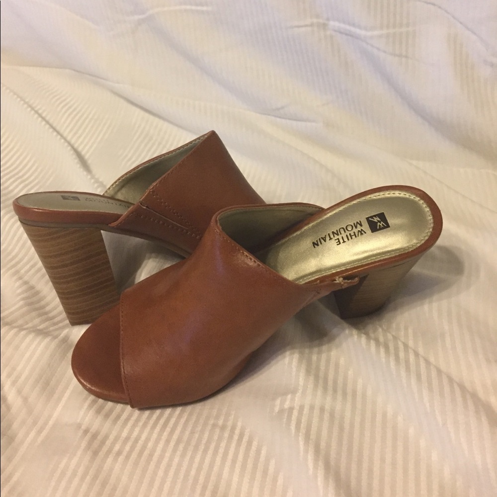 White mountain sandals.Never been worn