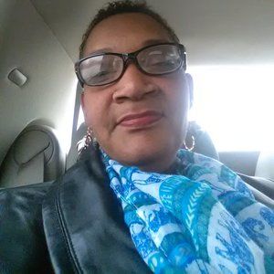 Meet your Posher, Stepfanie