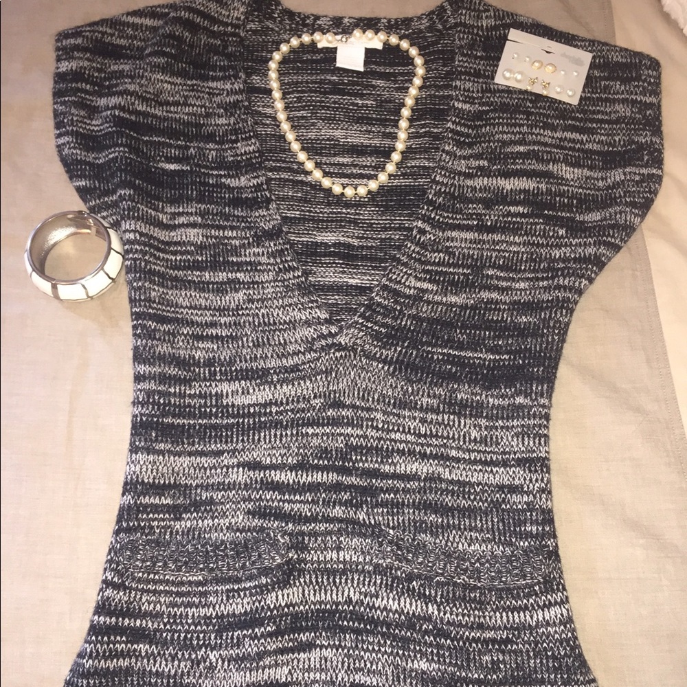 Charlotte Russe grey V-neck knit sweater
