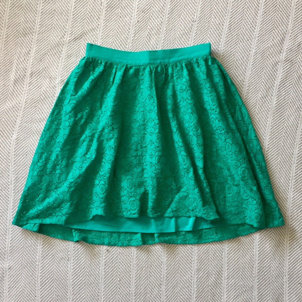 Bright emerald green lace high-low skirt