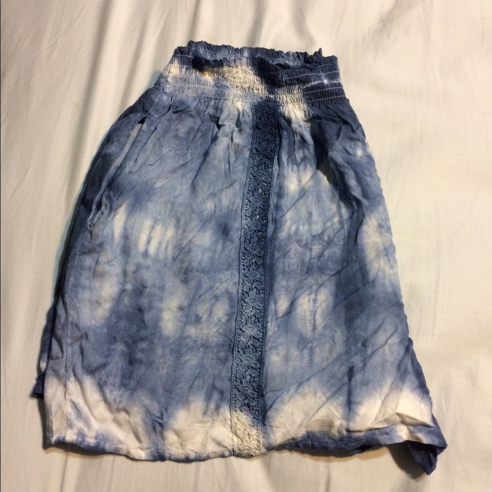 High Waisted Short - Picture 2 of 5